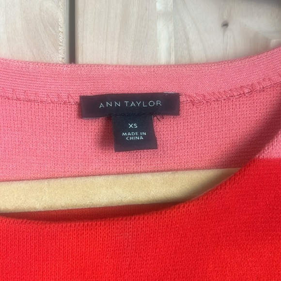 Ann Taylor sweater dress Size XSmall - Picture 4 of 5